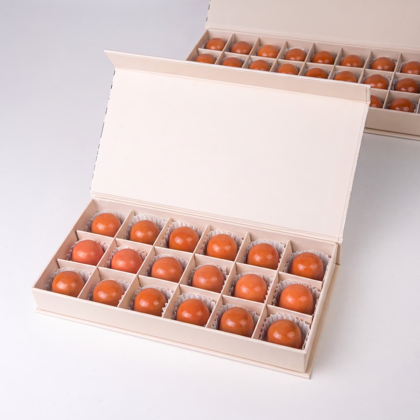 Almond Apricot Dates Bonbon — packaging view